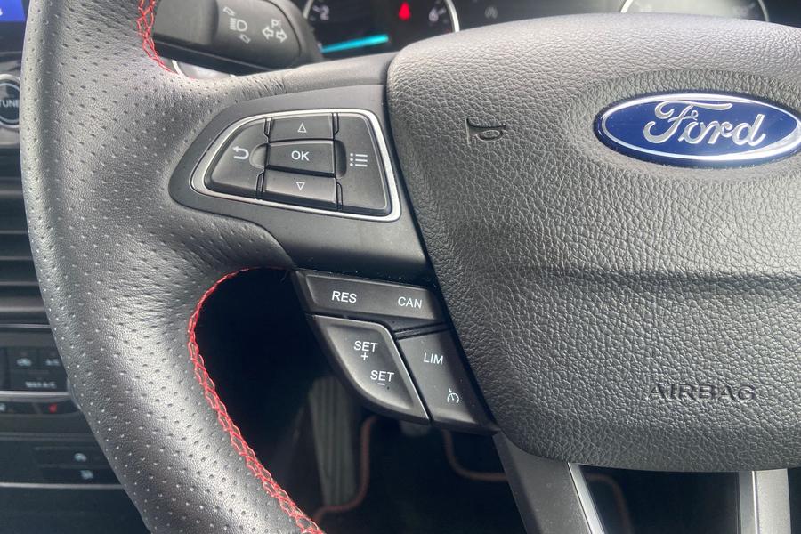 Ford ECOSPORT Photo autoimg-44f6bf39d48579f2c22439b6883a349a77dcc220.jpg