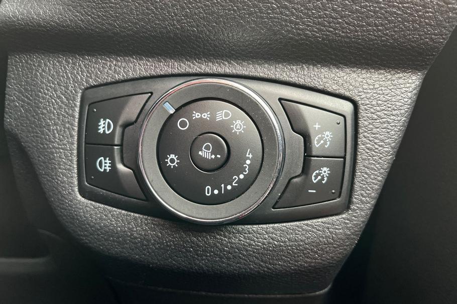 Used Ford TRANSIT COURIER YR22JWC 30