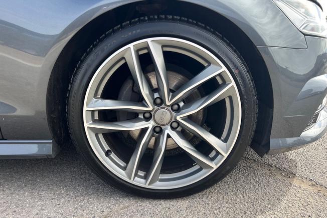 AUDI A6 Avant Photo 5