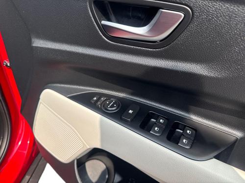 Kia STONIC Photo autoimg-44faf2143e0239439bb16b088cb3b7d0a39d9d7a.jpg