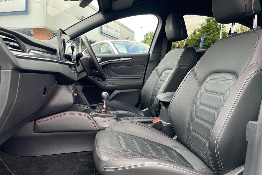 Ford Focus Photo autoimg-44fb9aa94083224350ab0c288aec75bb33931f6e.jpg