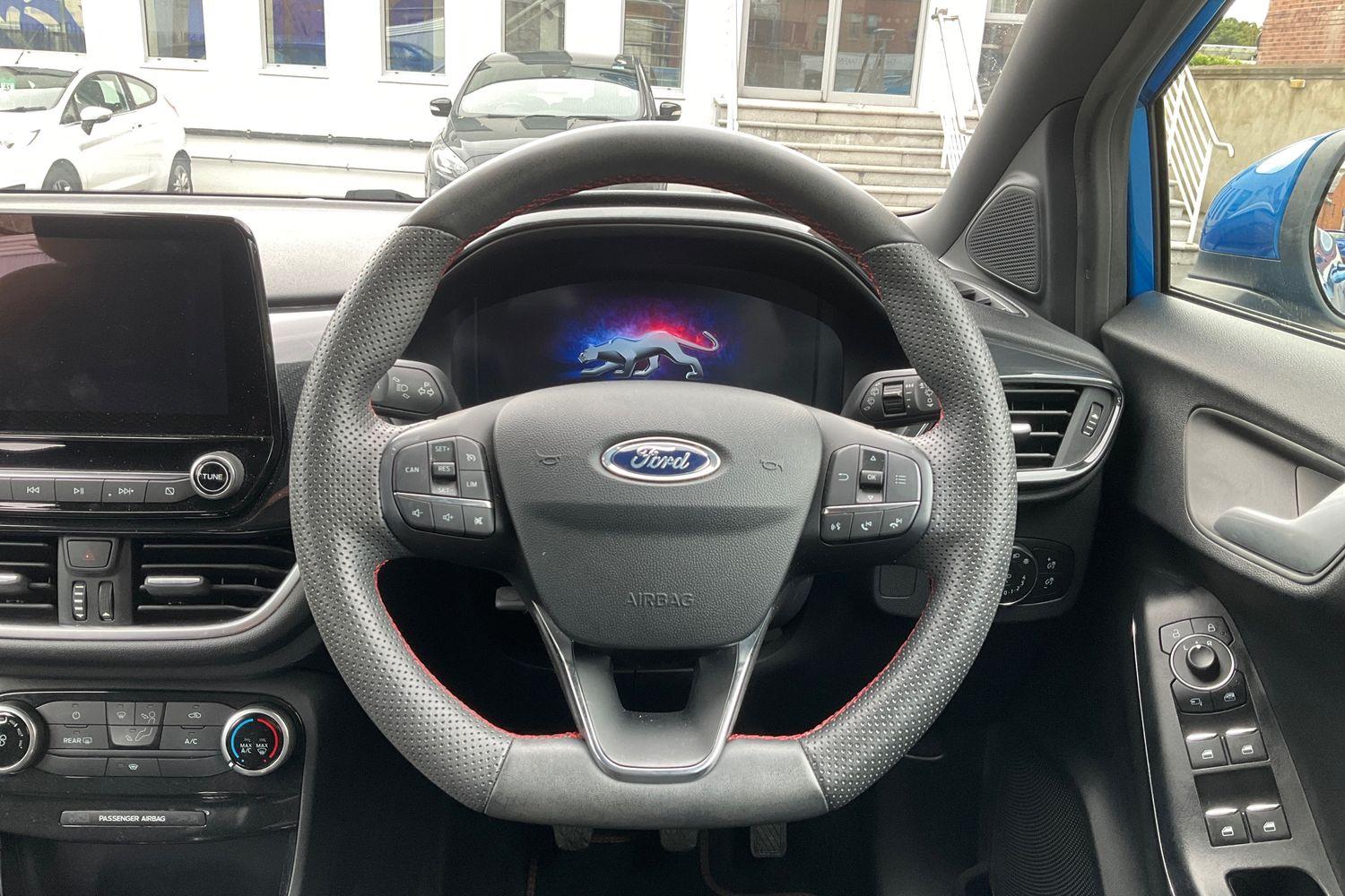 Ford PUMA Photo 11