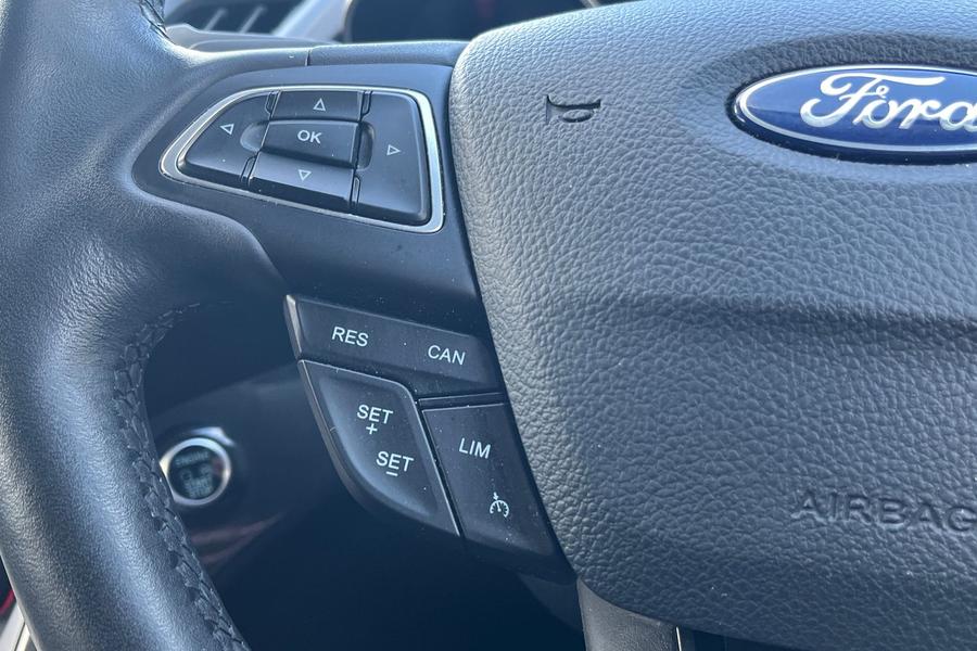 Ford KUGA Photo autoimg-44fbc8602cdc5ad36c3605814b21feaa85e621b5.jpg