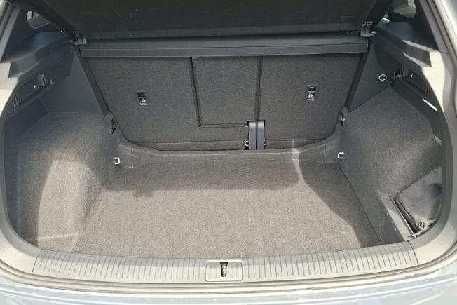 VOLKSWAGEN Tiguan Photo 12