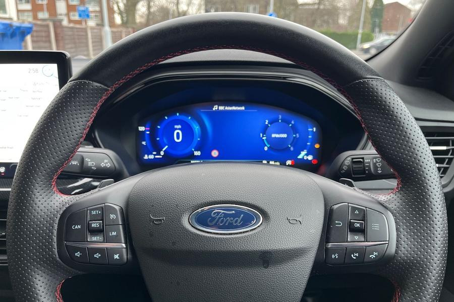 Ford FOCUS Photo autoimg-44ff4dec4c6a2eea90d7a3b3f44196a2d45b048c.jpg