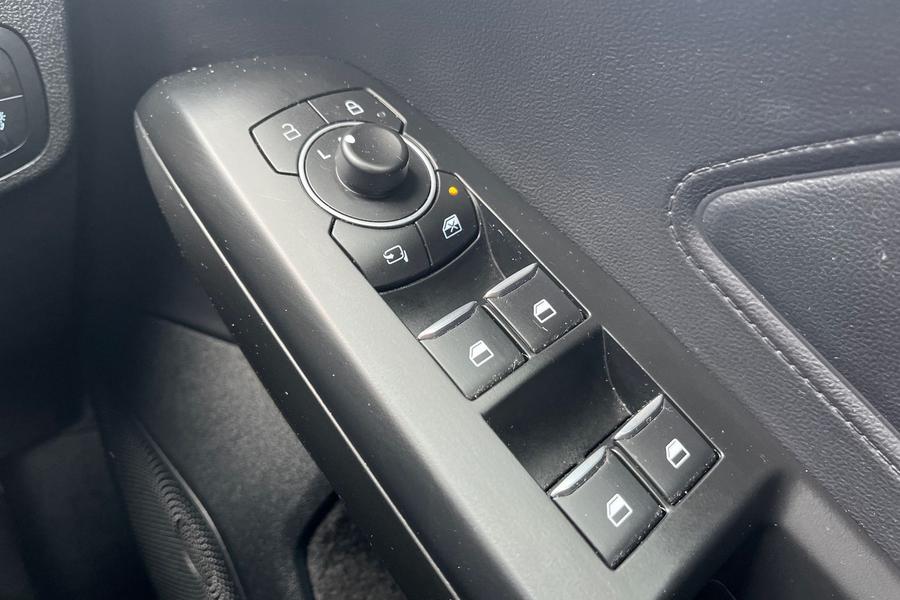 Ford FOCUS Photo autoimg-44ff58af00b4e0c25c8d282528d10a1800bcf2c4.jpg