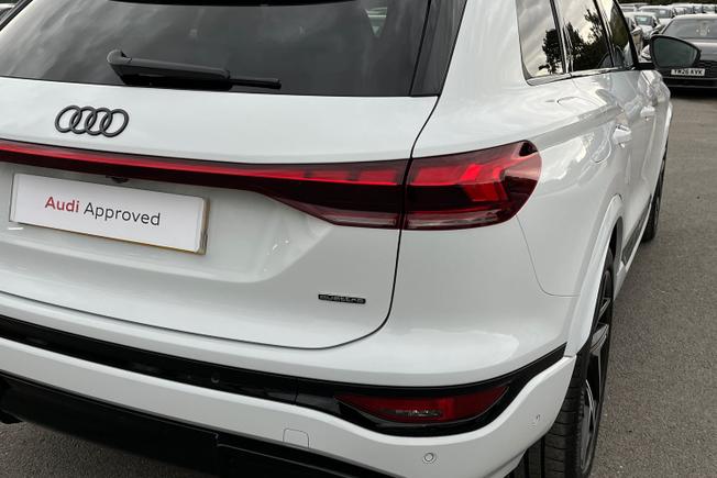 Audi Q6 E-Tron Photo 18