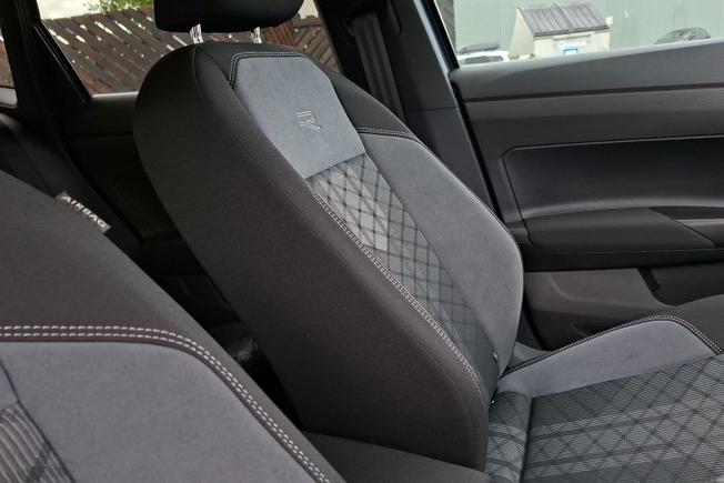 VOLKSWAGEN Polo Photo 29