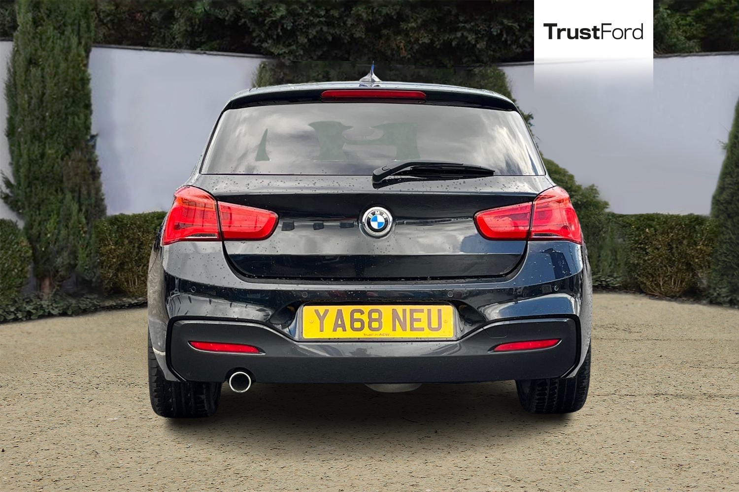BMW 1 Series Photo 6