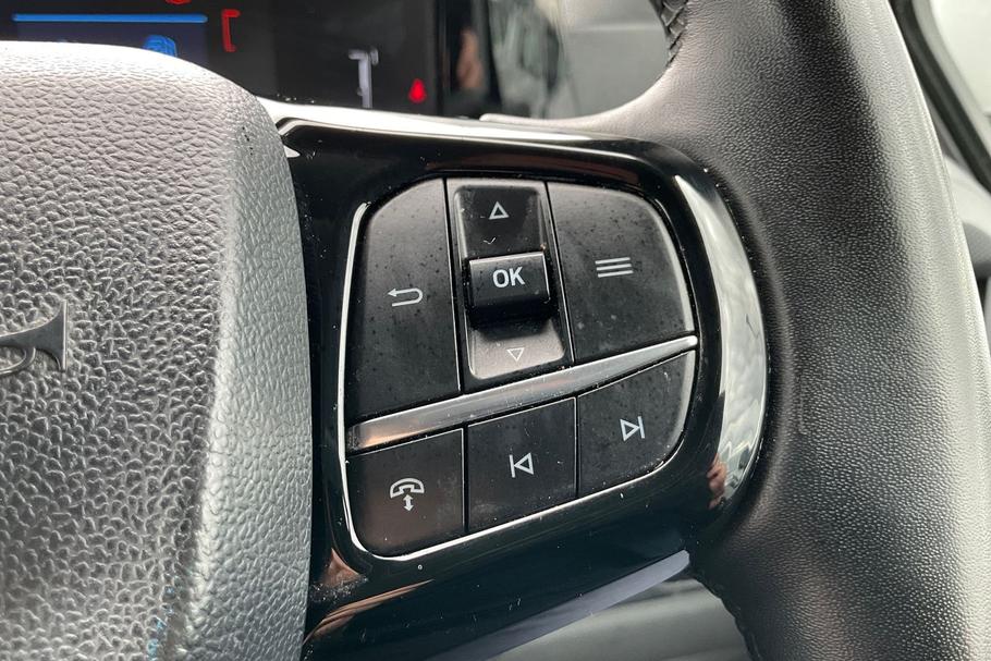 Used Ford TRANSIT CUSTOM WN24NXK 32