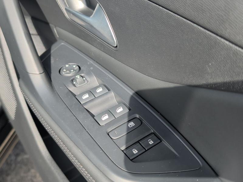 Used Peugeot 408 NU26YOO 25