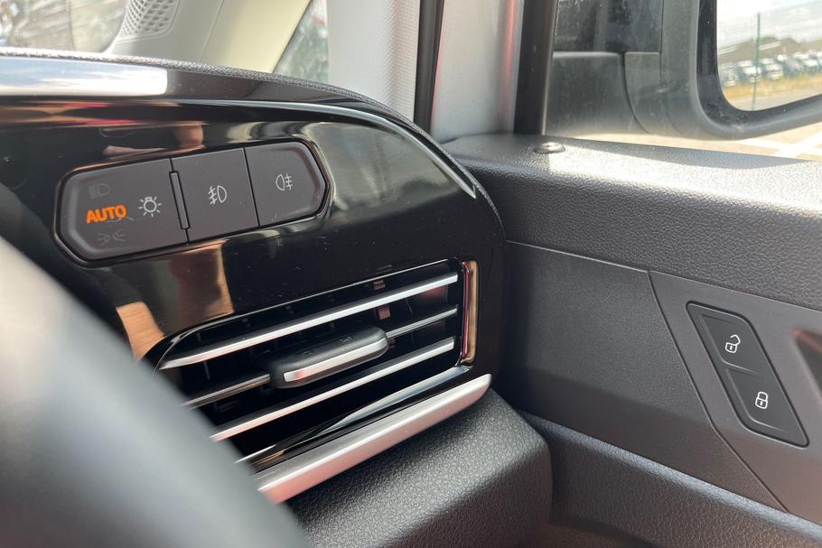 Used Ford TRANSIT CONNECT WR75JEJ 26