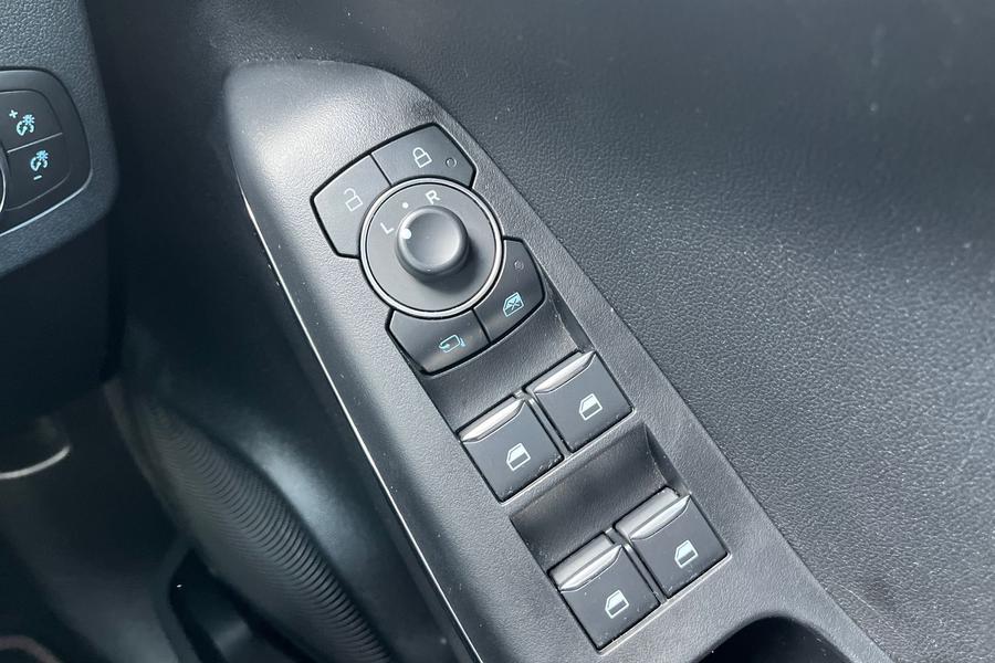 Ford PUMA Photo autoimg-450c2b871a8b45b5105ec3c400af25754cdfce19.jpg