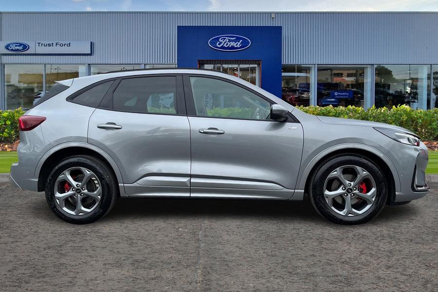 Ford Kuga Photo autoimg-450f3ee7b198072569f5a0ce58c3c7054157a441.jpg