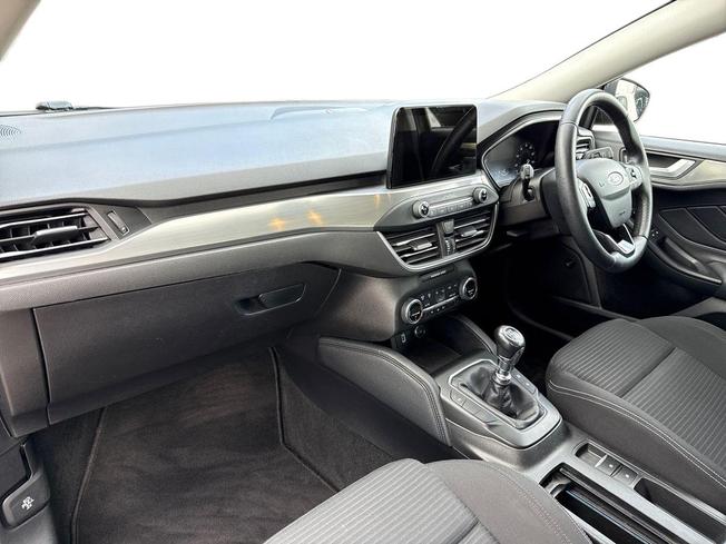 FORD Focus Photo 2