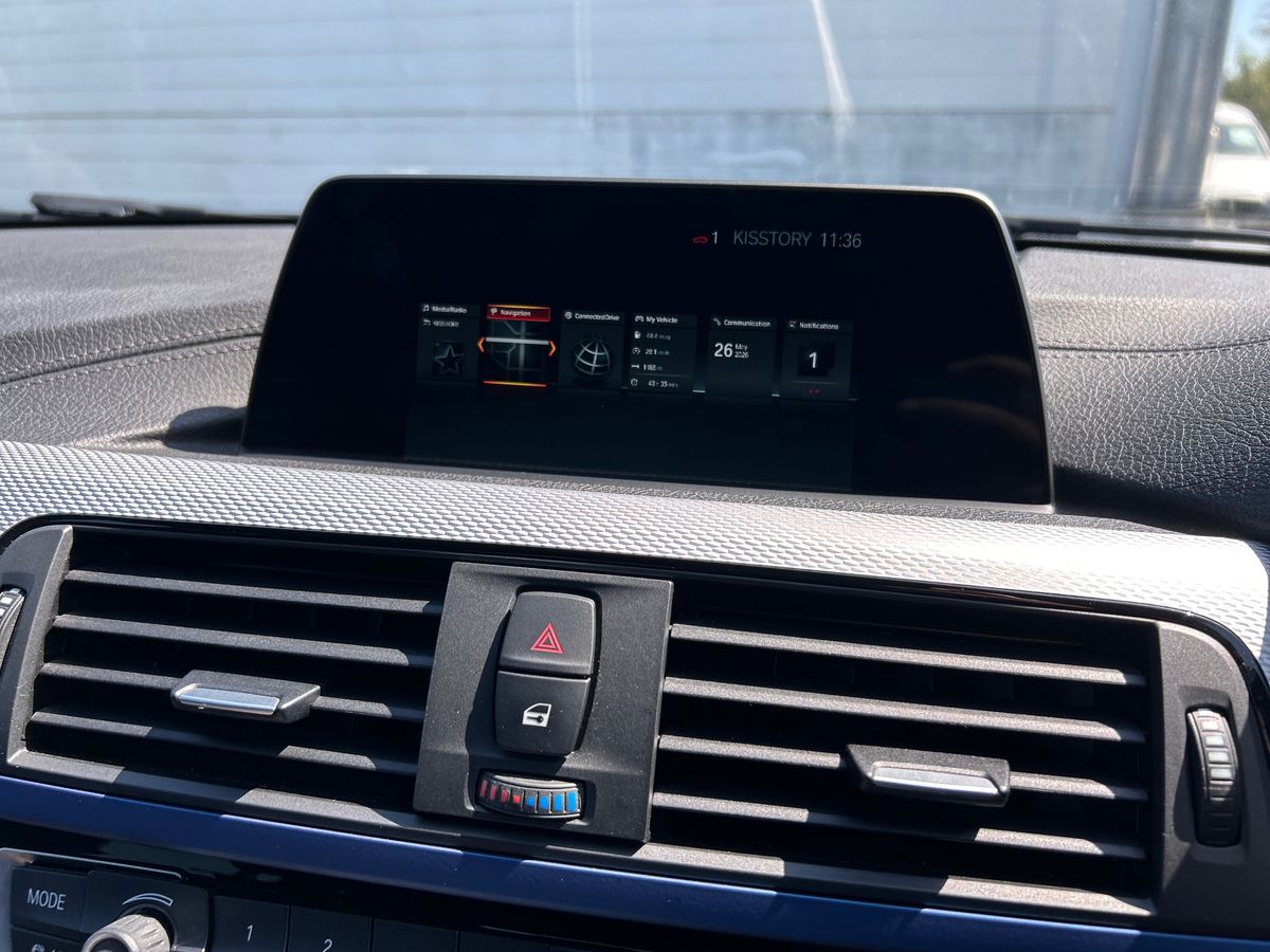 BMW 3 Series Photo 34