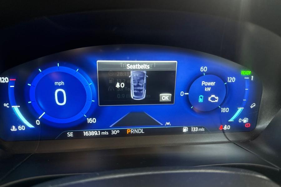Ford KUGA Photo autoimg-451887a87c7ef6b08e8d65630a0235d812ce6be9.jpg