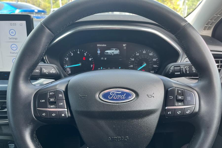Ford FOCUS Photo autoimg-451e1bf348807f0474a0769de2bcbac55f68776f.jpg