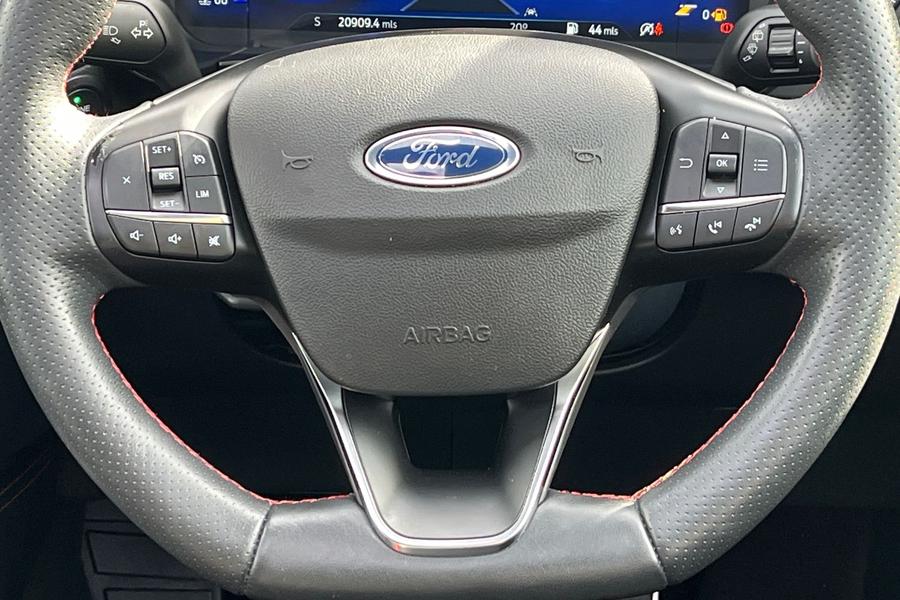 Ford Kuga Photo autoimg-451ea754057f4f1128042498f1f9b437721a9d3a.jpg
