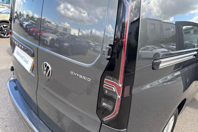 VOLKSWAGEN Caddy Photo 18