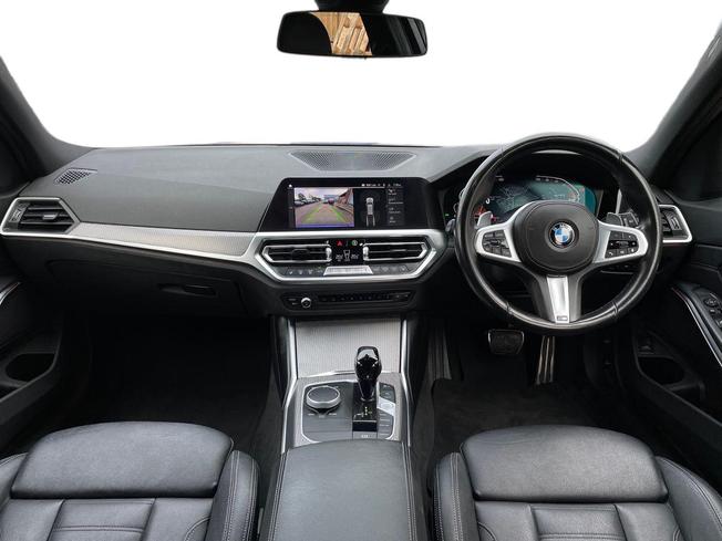 BMW 3 Series Photo 10