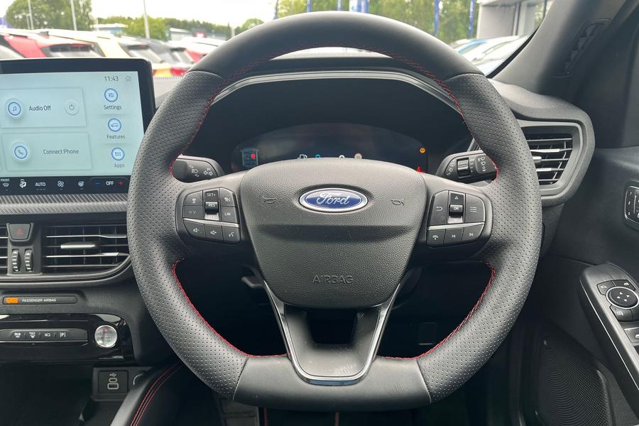 Ford Kuga Photo autoimg-4526b76368d2c60d00e8649dd132b3b7cdc169c2.jpg