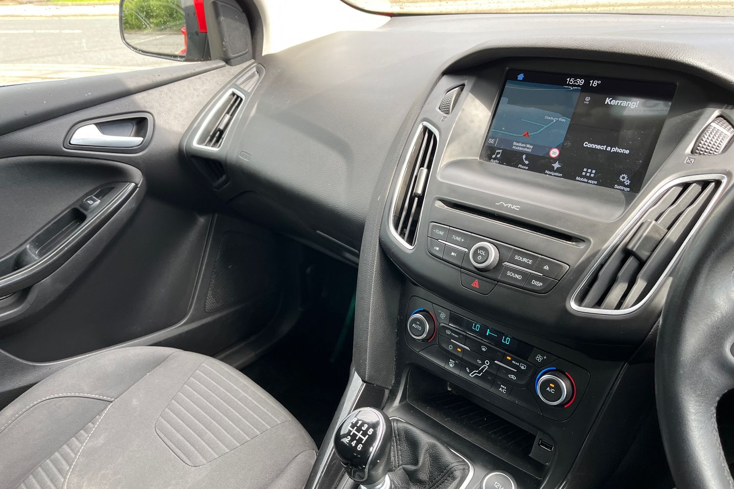 Ford FOCUS Photo 22