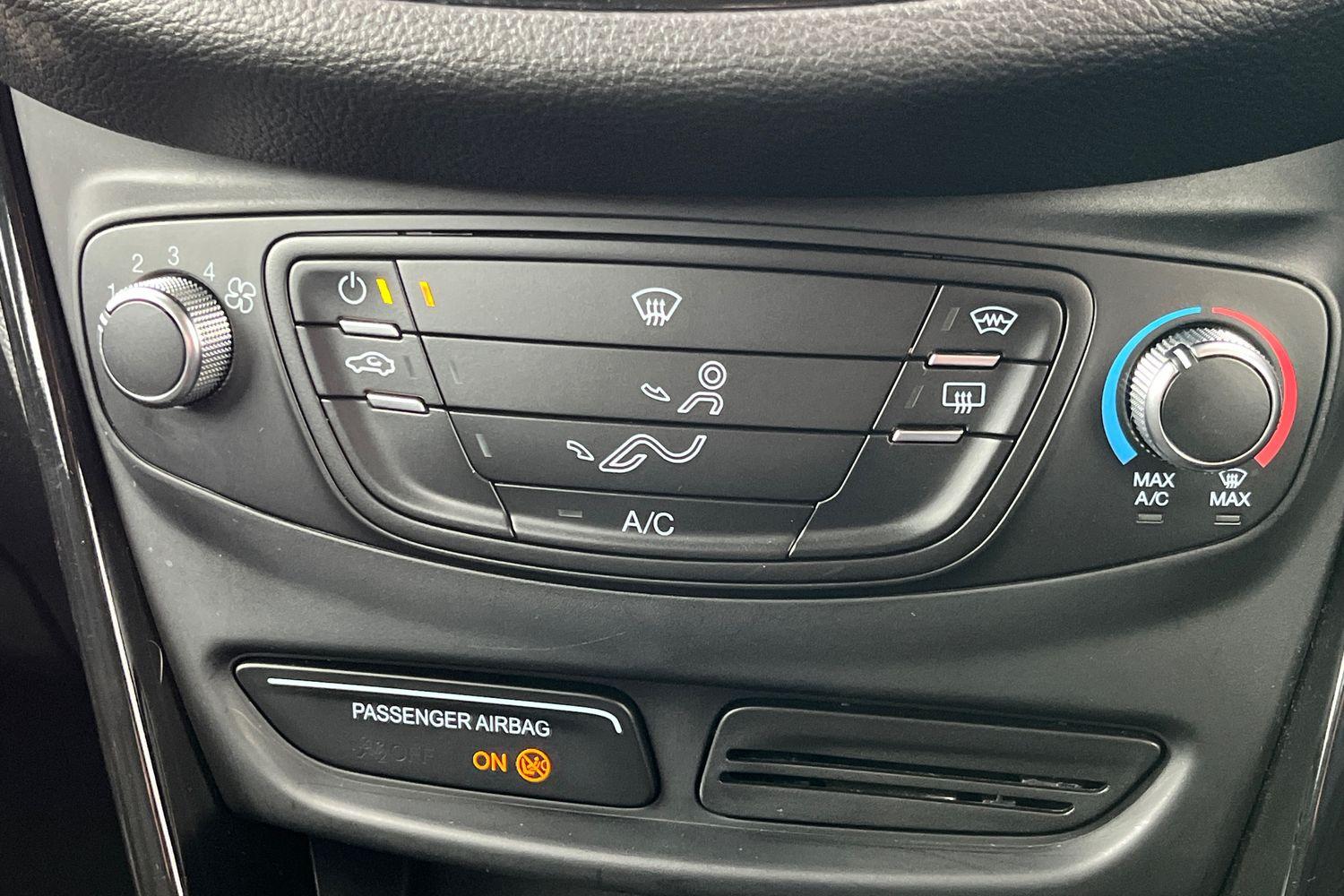 Ford B-MAX Photo 31