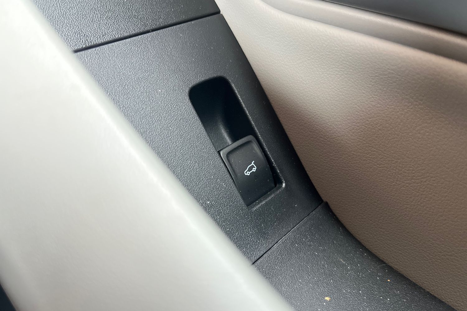 Ford Explorer Photo 33