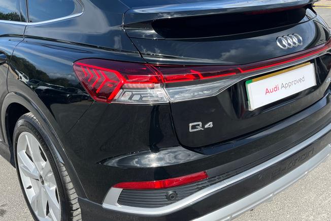 AUDI Q4 E-Tron Photo 27