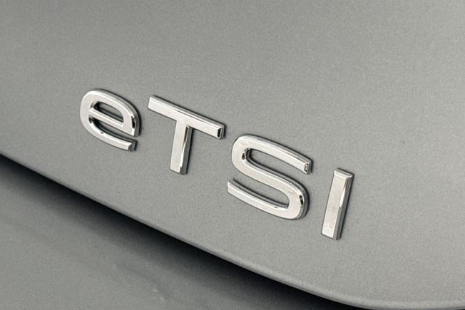 Volkswagen Golf Photo 33
