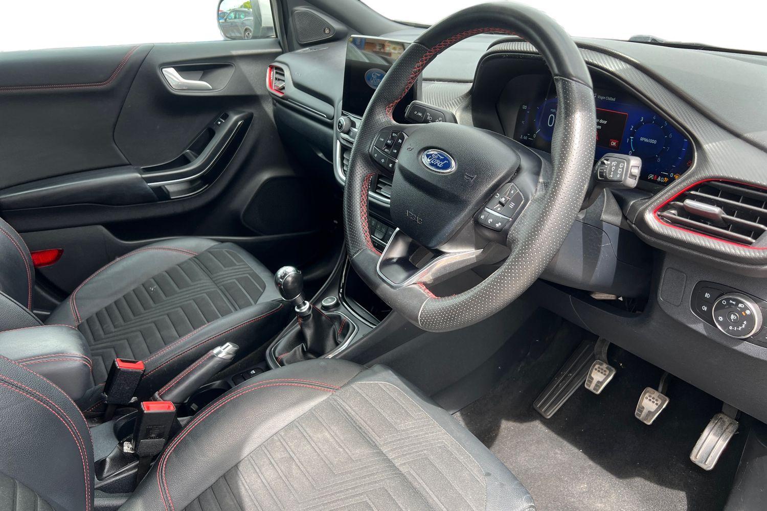 Ford PUMA Photo 8