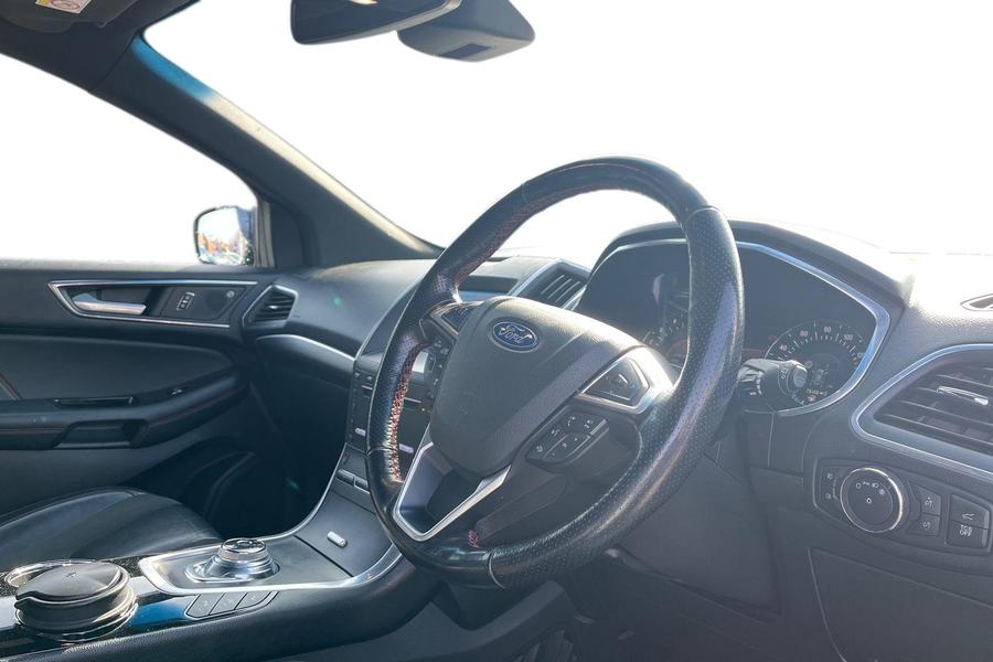 Ford EDGE Photo autoimg-45316f2526845644271a912c7961eae2b7ba8694.jpg