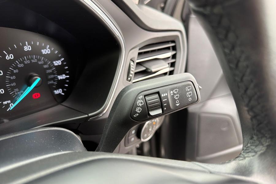 Ford Focus Photo autoimg-453227b4ba58d0f06d3aa3aae9e440e69844e6b4.jpg