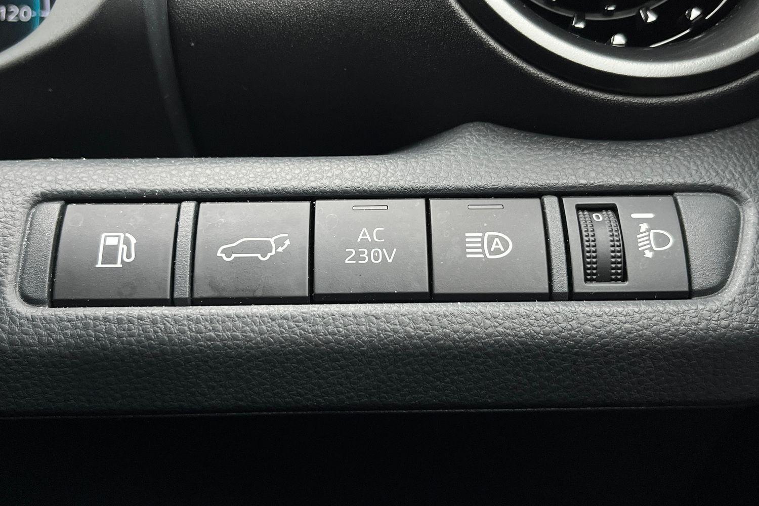 Toyota C-HR Photo 39