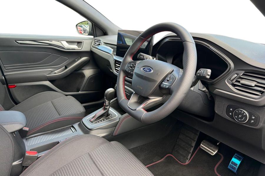 Ford FOCUS Photo autoimg-4540bb4e332e230f545d05814177a8cb7d9be733.jpg