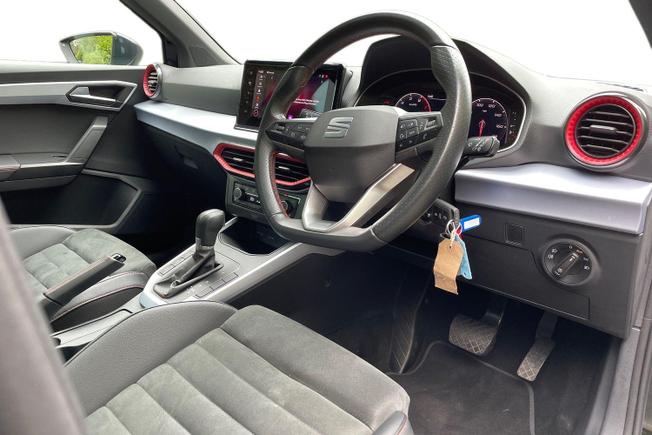 SEAT Arona Photo 6
