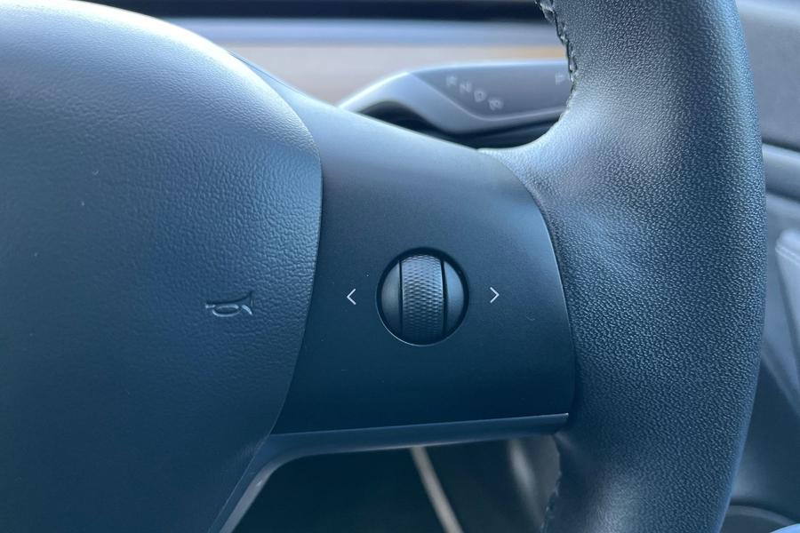 TESLA MODEL 3 Photo autoimg-45482c455bbaa27dba9e9ac3d760674f444e2d72.jpg