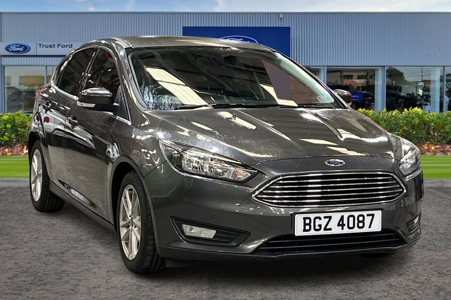 Ford FOCUS Photo 0