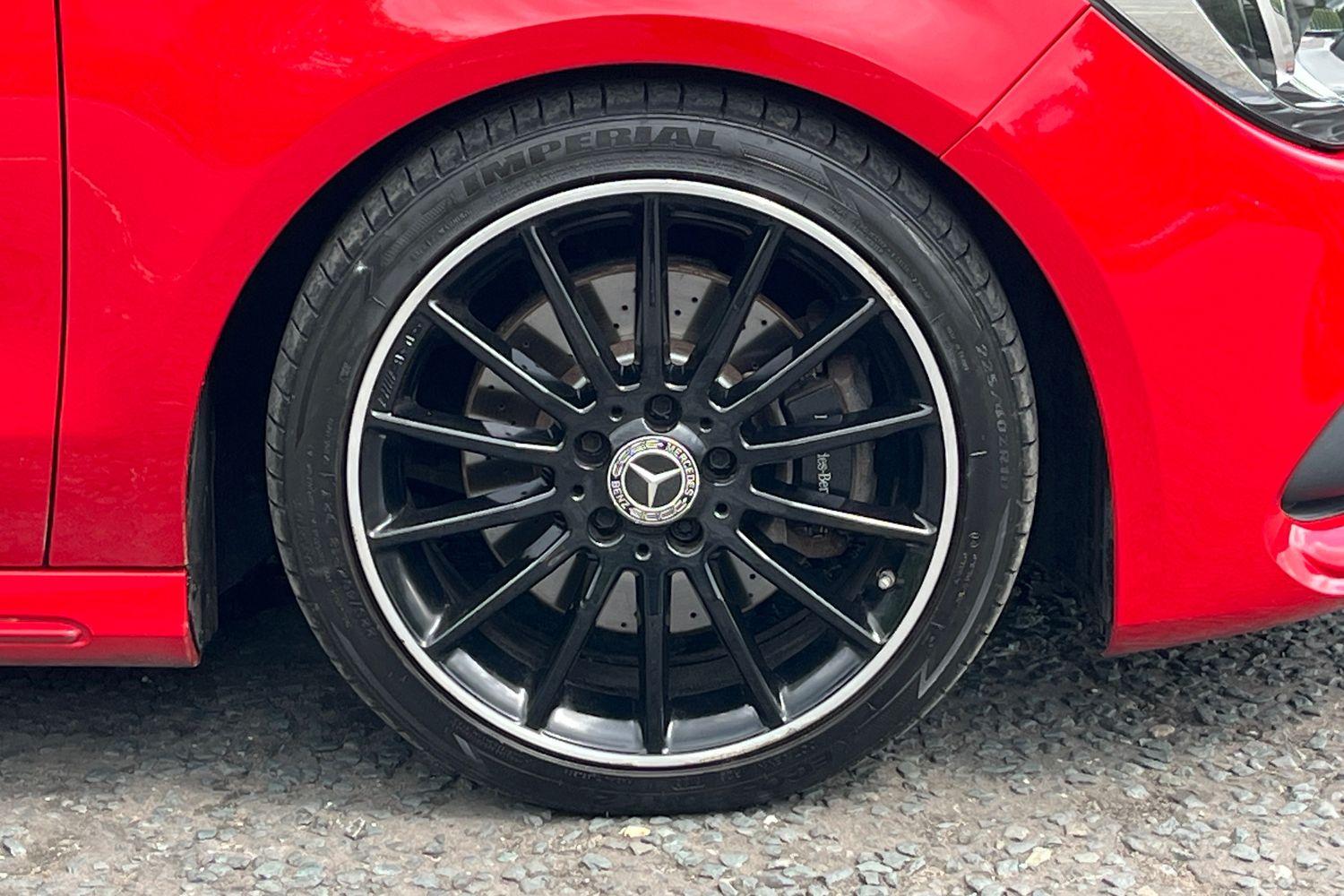 Mercedes-Benz CLA Photo 7