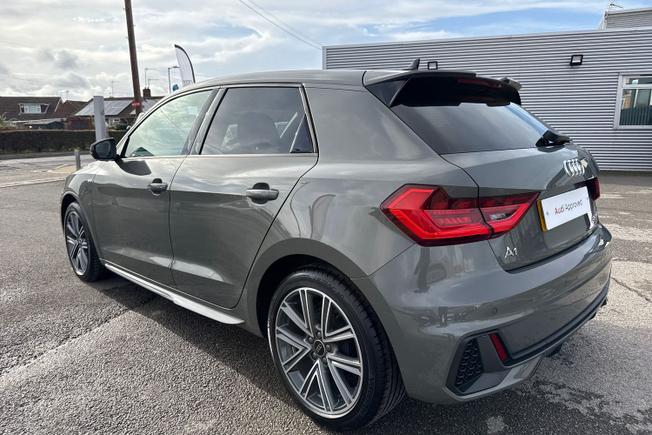 AUDI A1 Photo 28