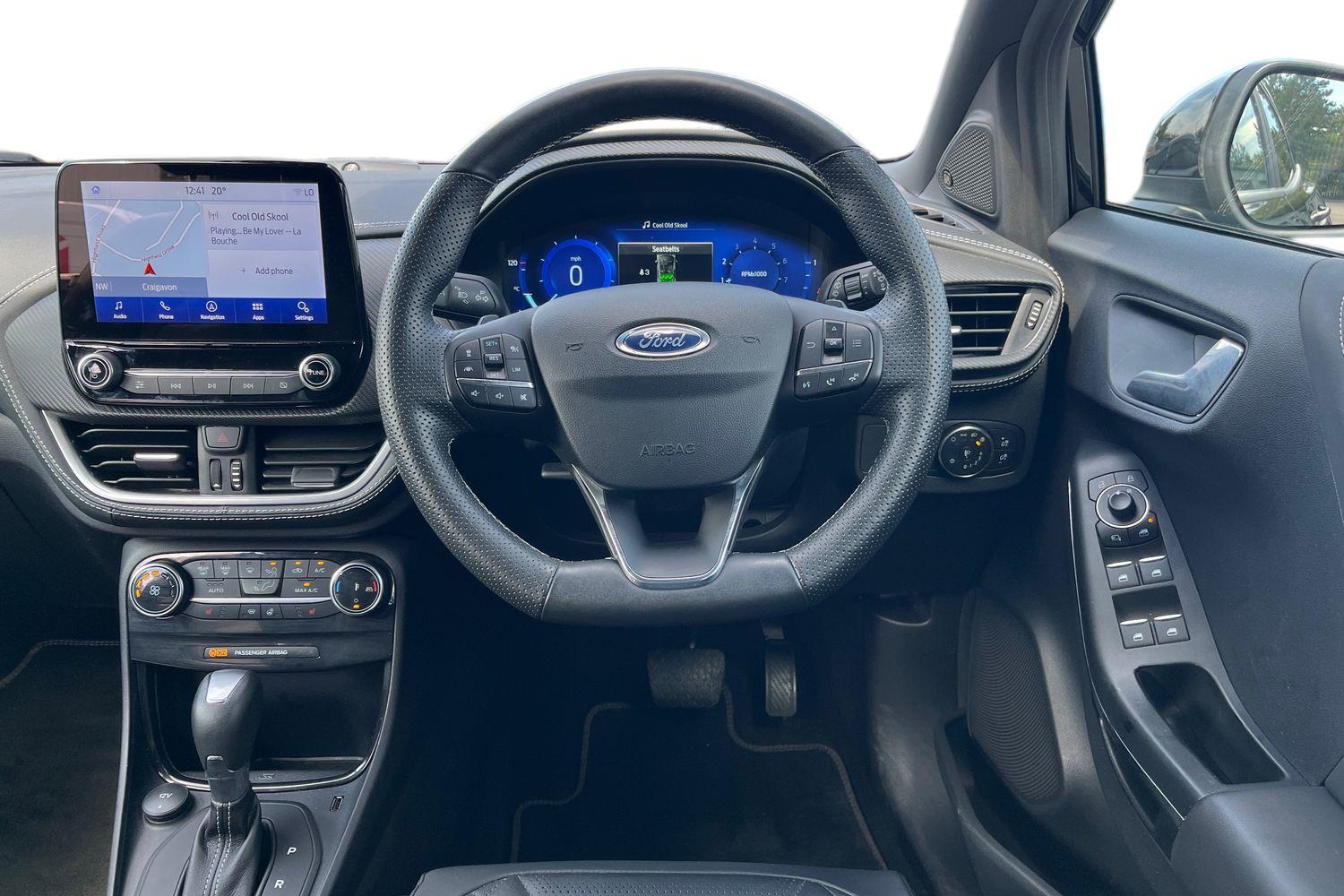 Ford PUMA Photo 10