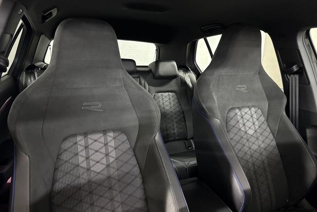 Volkswagen Golf Photo 25