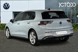 VOLKSWAGEN Golf Photo 3