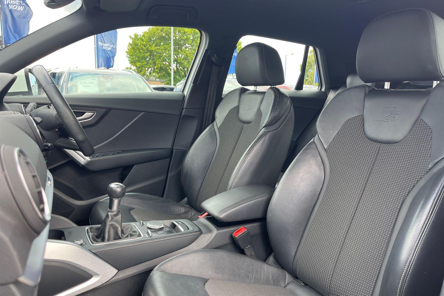 Audi Q2 Photo 18
