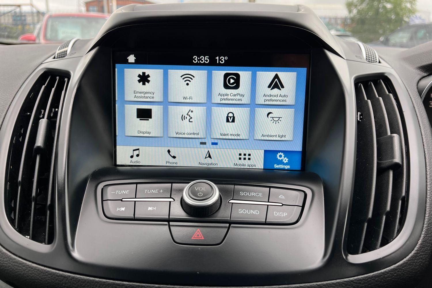 Ford KUGA Photo 35