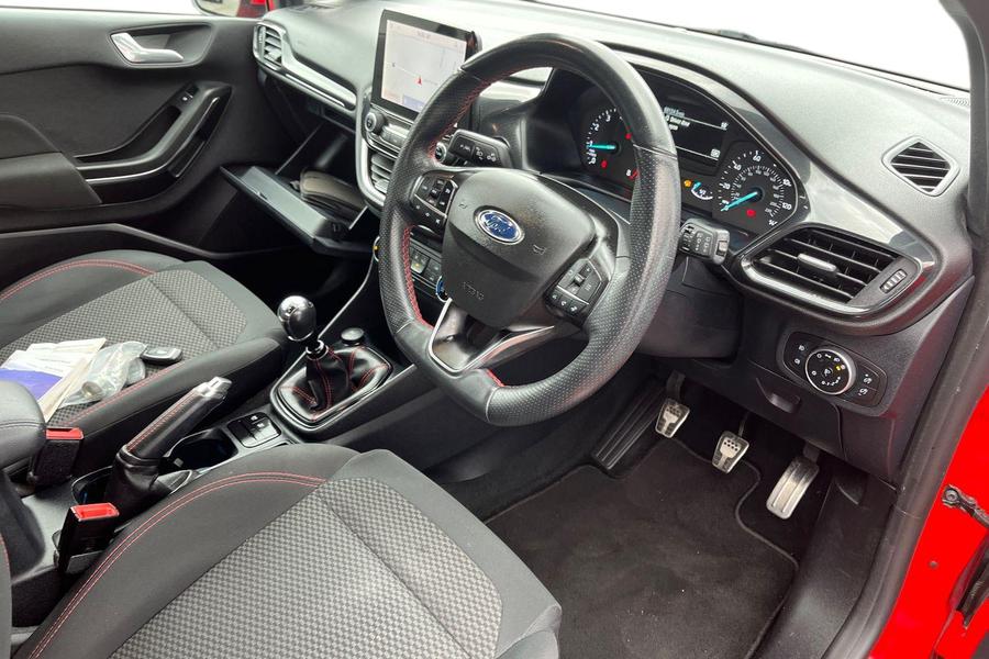 Ford FIESTA Photo autoimg-455d00a8a93b6362cae8ef04a05f28087f982db7.jpg