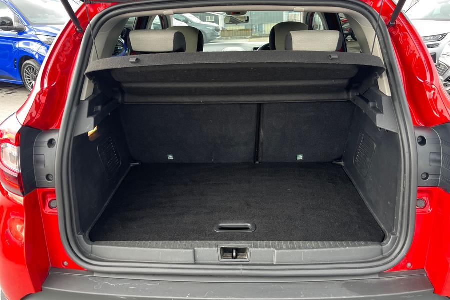 Renault CAPTUR Photo autoimg-45611d63aeb8c2e9a295b36590011a47f268597a.jpg