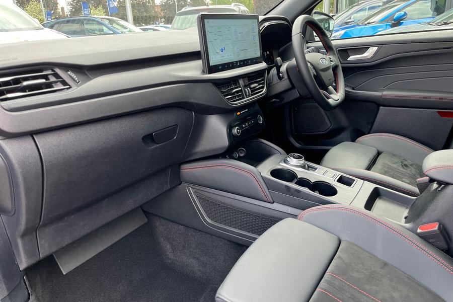 Ford Kuga Photo autoimg-4563736f6769ee5638c47dbb1fbee214bad43f89.jpg