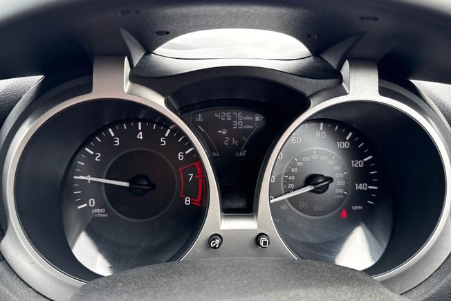 NISSAN Juke Photo 15